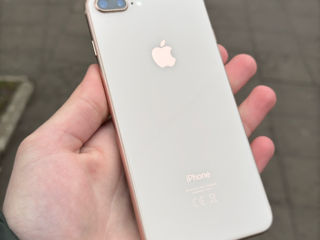 iPhone 8 Plus