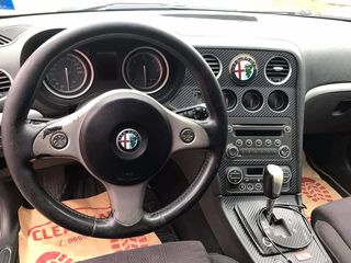 Alfa Romeo 159 foto 9
