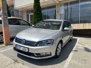 Volkswagen Passat foto 2