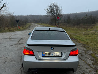 BMW 5 Series foto 5