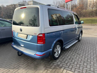 Volkswagen Caravelle foto 3