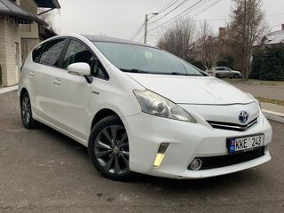 Toyota Prius +