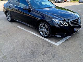 Mercedes E-Class foto 8