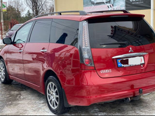 Mitsubishi Grandis foto 5