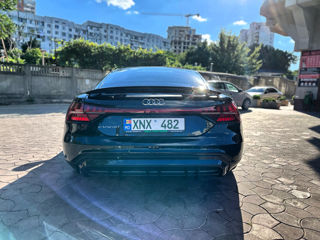 Audi E-tron GT foto 6