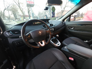 Renault Grand Scenic foto 6