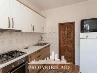 Grătieși! Casă cu 3 camere, stare locativă bună, 100 mp + 13 ari! foto 9