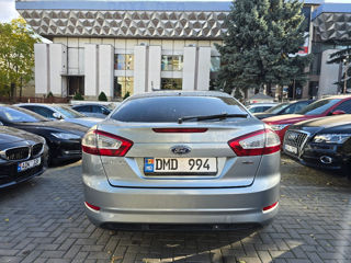 Ford Mondeo foto 6