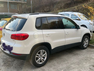 Volkswagen Tiguan foto 3