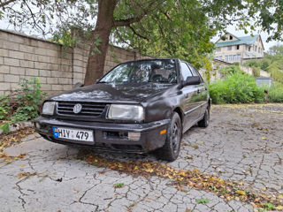 Volkswagen Vento foto 3