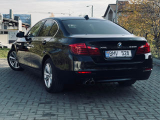 BMW 5 Series foto 4