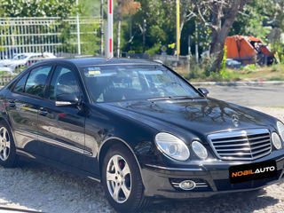 Mercedes E-Class foto 2