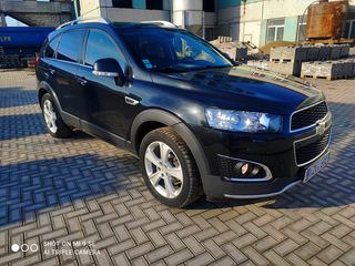 Chevrolet Captiva foto 1