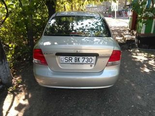 Daewoo Kalos foto 5