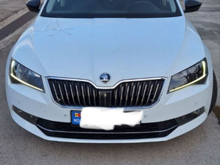 Skoda Superb foto 2