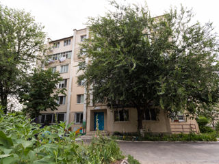 Apartament cu 2 camere, 55 m², Botanica, Chișinău foto 10