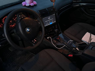 BMW 5 Series foto 5