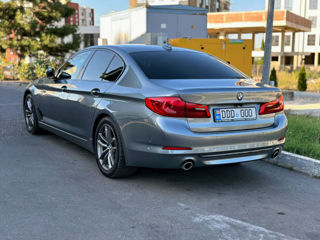 BMW 5 Series foto 2