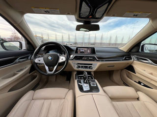 BMW 7 Series foto 12