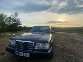 Mercedes Series (W124)