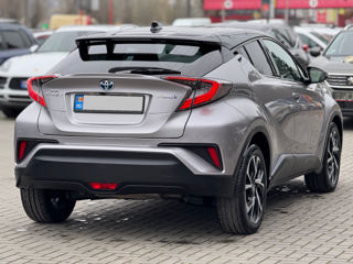 Toyota C-HR foto 3