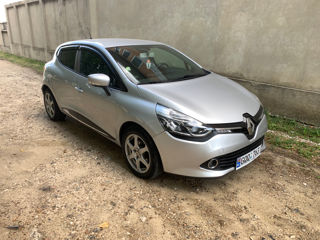 Renault Clio foto 1