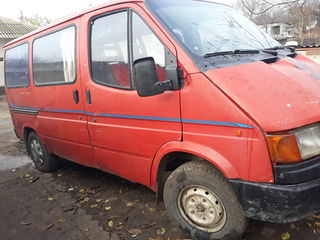 Ford tranzit 1991 2.5 diesel sunt toate pesele foto 3