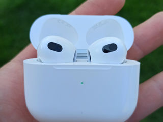 AirPods 3 + husă cadou + livrare gratuită foto 2