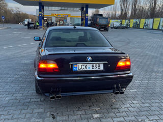 BMW 7 Series foto 6