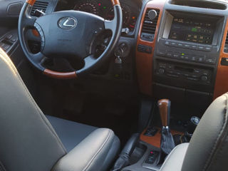 Lexus GX Series фото 4