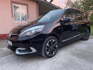 Renault Grand Scenic foto 2