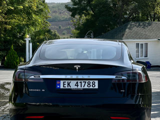 Tesla Model S foto 6