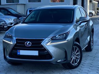 Lexus NX Series foto 1