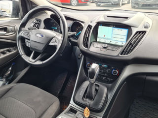 Ford Kuga foto 13