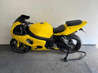 Suzuki GSX1000R foto 5