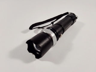 LED lanterna Handheld reîncărcabilă SWAT (1 LED) cu Zoom foto 1