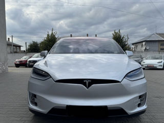 Tesla Model X foto 3