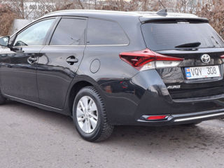 Toyota Auris foto 5