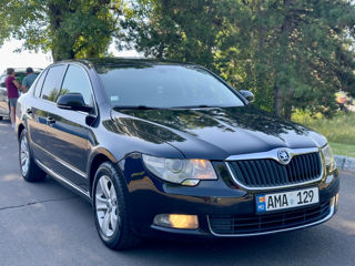 Skoda Superb foto 1