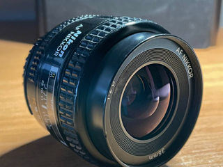 Nikon AF NIKKOR 35mm f/2D Lens with Auto Focus foto 1