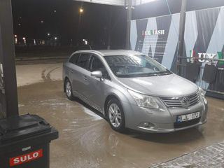 Toyota Avensis foto 2