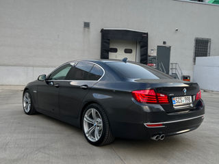 BMW 5 Series foto 7