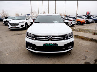 Volkswagen Tiguan foto 2