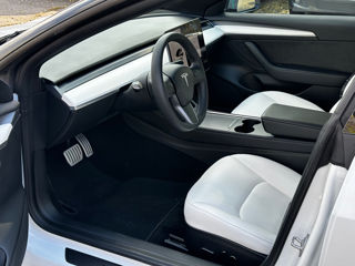 Tesla Model 3 foto 10