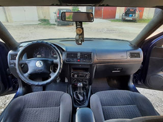 Volkswagen Golf foto 6