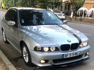 BMW 5 Series foto 5