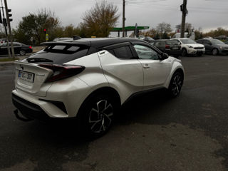 Toyota C-HR foto 4