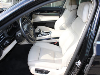 BMW 7 Series foto 5