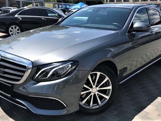 Mercedes E-Class foto 3