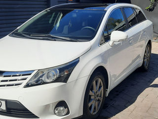 Toyota Avensis foto 3